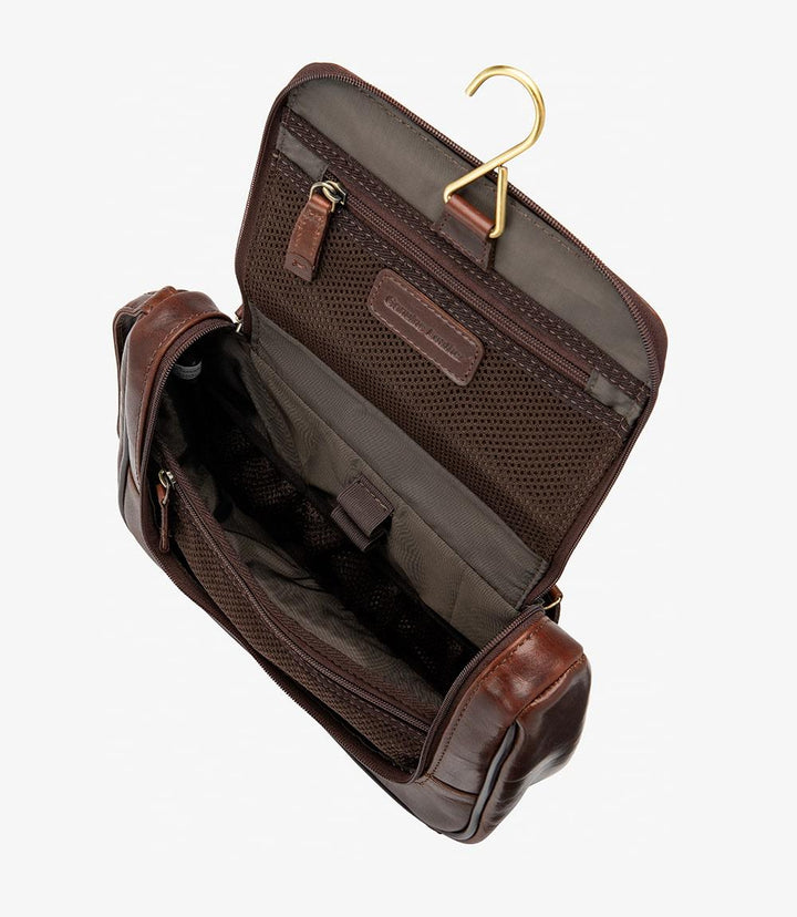 LOAKE SEVERN BROWN LEATHER WASH-BAG