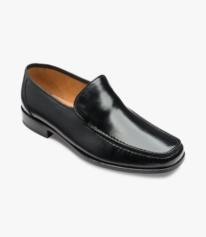 LOAKE SIENA BLACK MOCCASIN